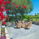 Owl Booking Villa Rafale - 5 Min Drive To The Beach