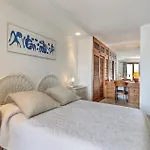 Llenaire 2, Sea View, Pool, Ac