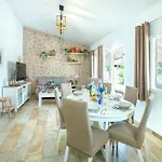 Owl Booking Villa Madrave - Family And Friends