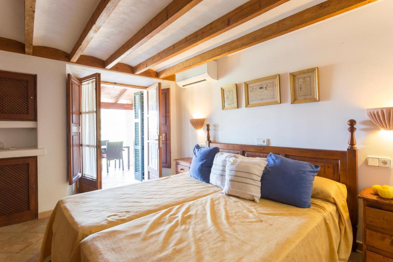 Puerto De Pollensa Villa: Mountain Retreat Near Port de Pollença