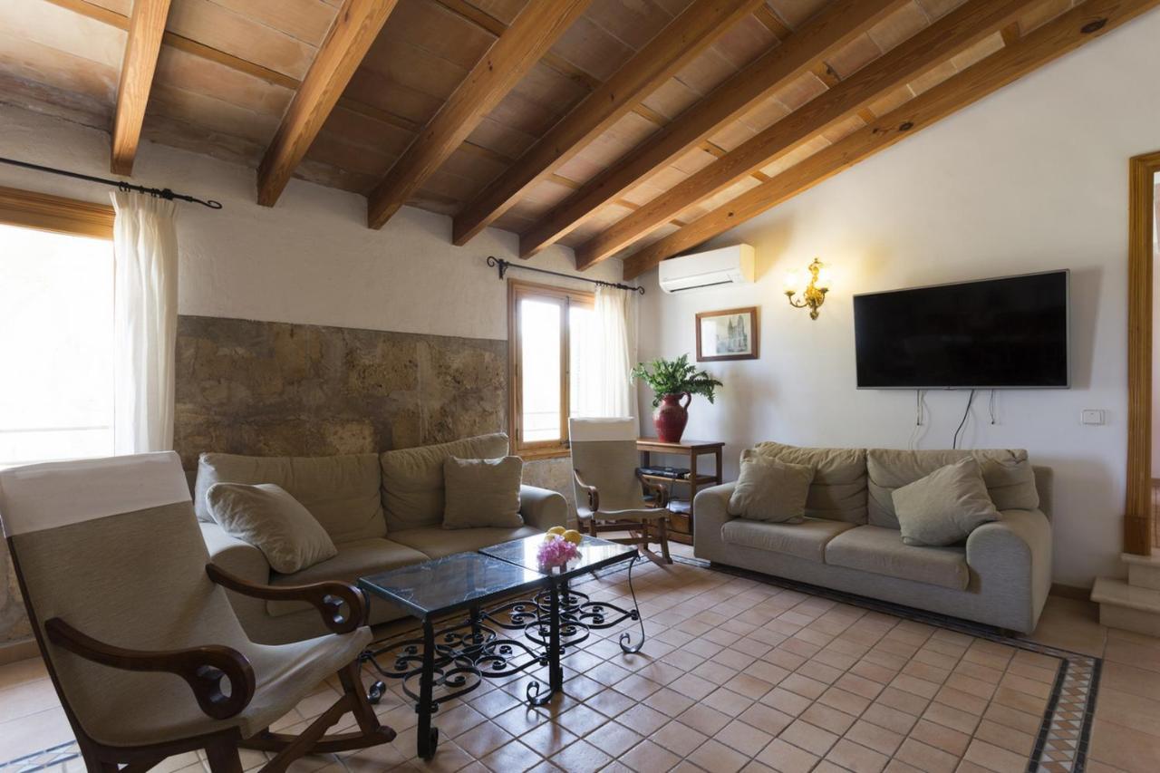 Puerto De Pollensa Villa: Mountain Retreat Near Port de Pollença
