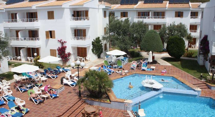 Aparthotel Flora