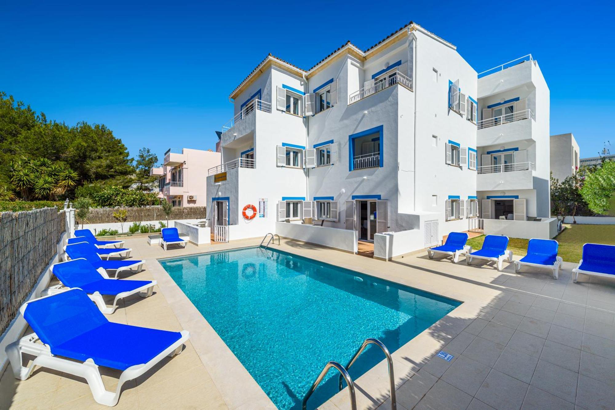 Falco Aparthotel