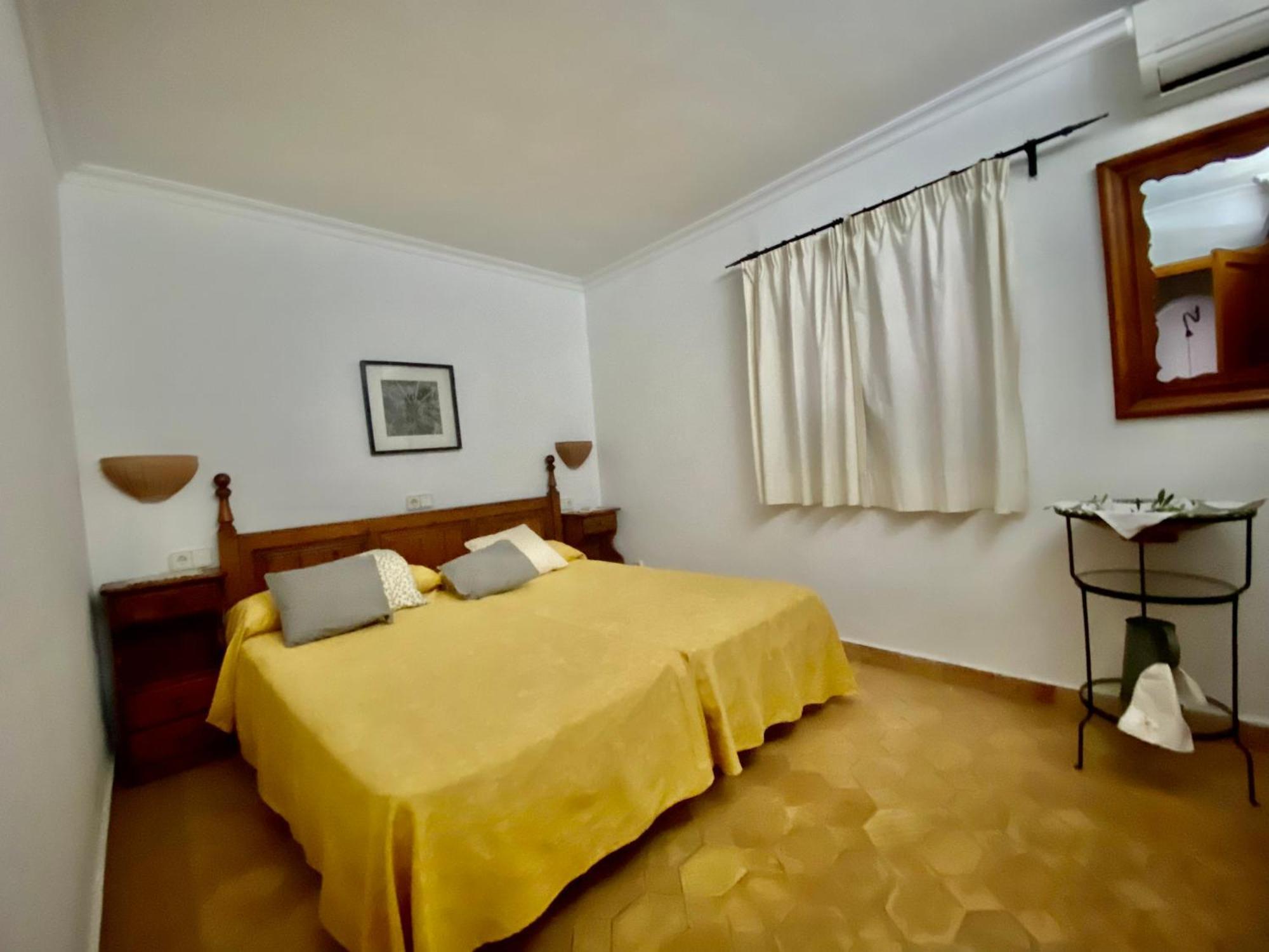 Puerto De Pollensa Villa: Mountain Retreat Near *