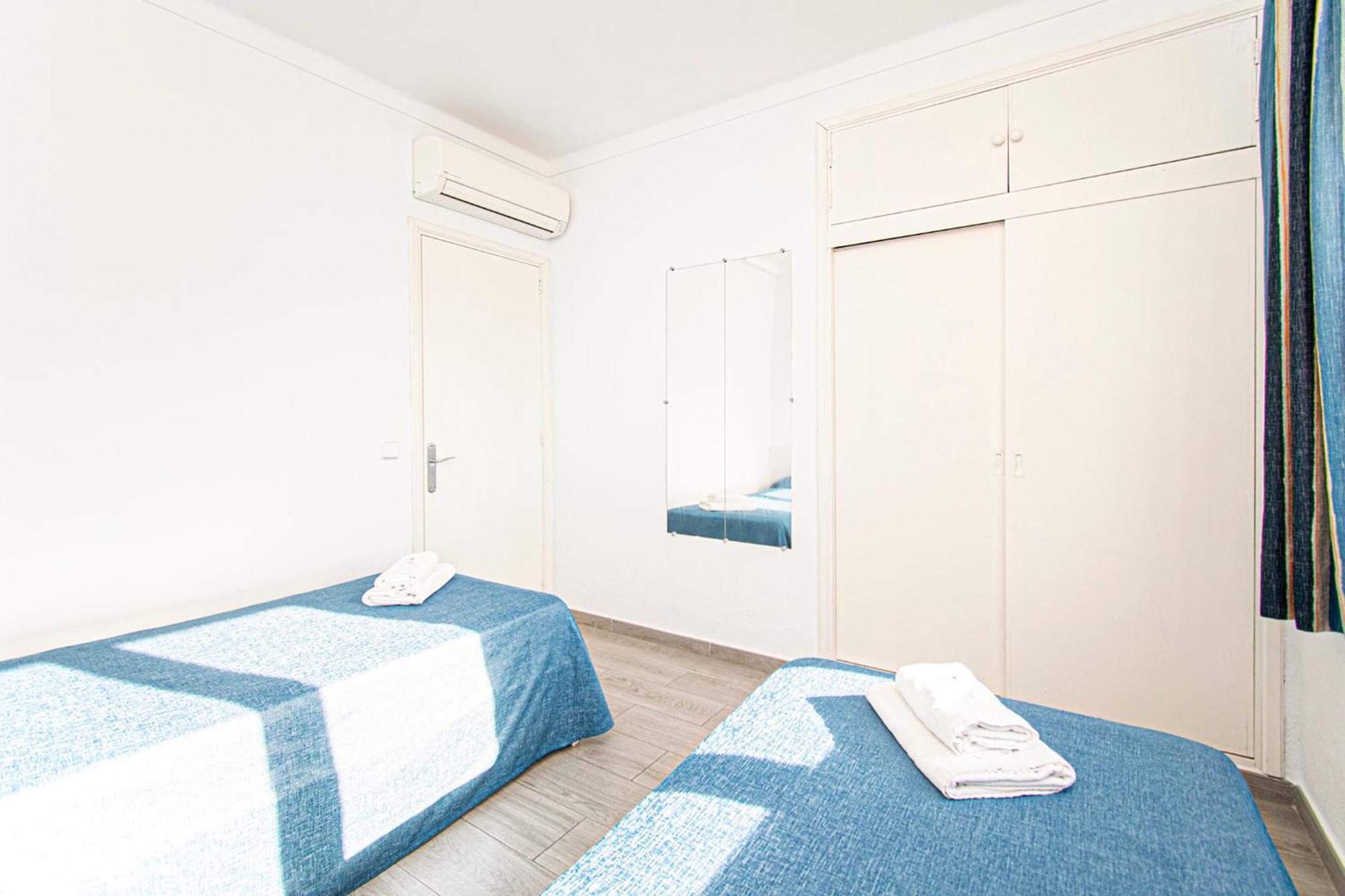 Falco Aparthotel *