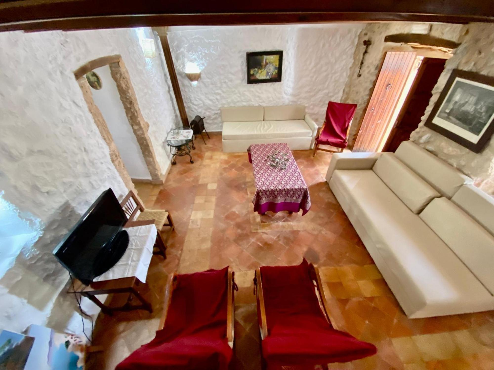 Puerto De Pollensa Villa: Mountain Retreat Near Apartamento