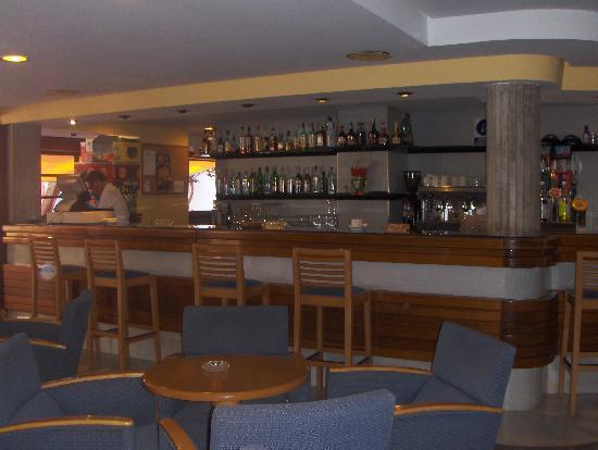 Aparthotel Flora 3*
