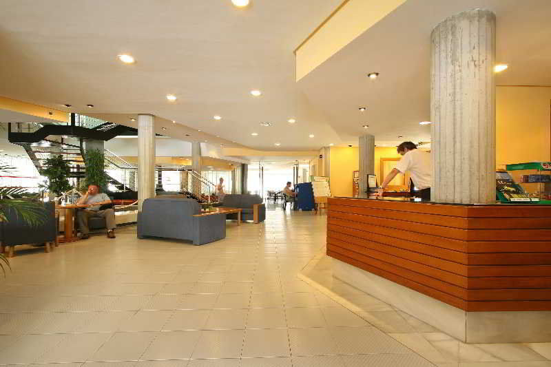 Aparthotel Flora