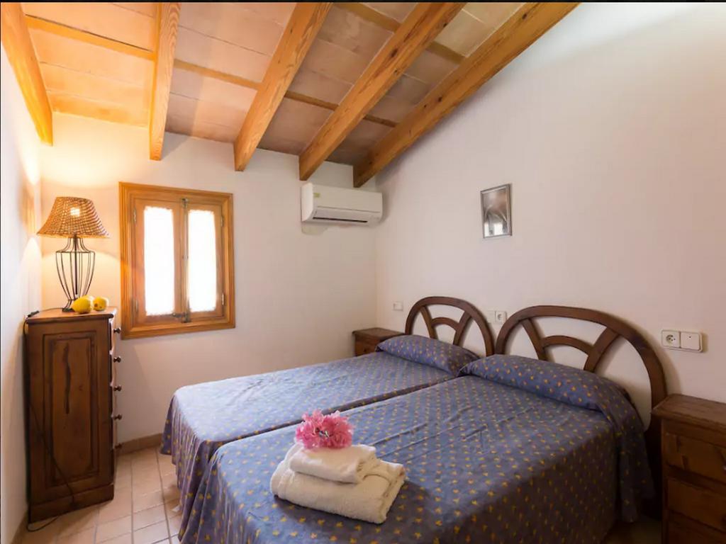 Apartamento Puerto De Pollensa Villa: Mountain Retreat Near *