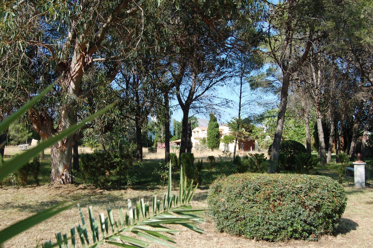 Puerto De Pollensa Villa: Mountain Retreat Near Apartamento *
