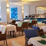 Puerto Azul Suite Hotel