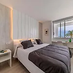 Beachfront Apartment Sivella Mar By Sealand Villas