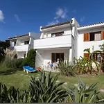 Apartamentos Leo