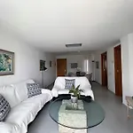 Isholidays Acron Puerto Pollensa