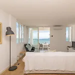 Beachfront Apartment Sivella By Sealand Villas