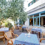 Hostal Paris