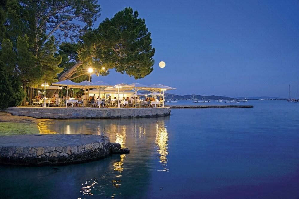 Hotel Illa D'or & Club Apts 4* Sup Port de Pollenca