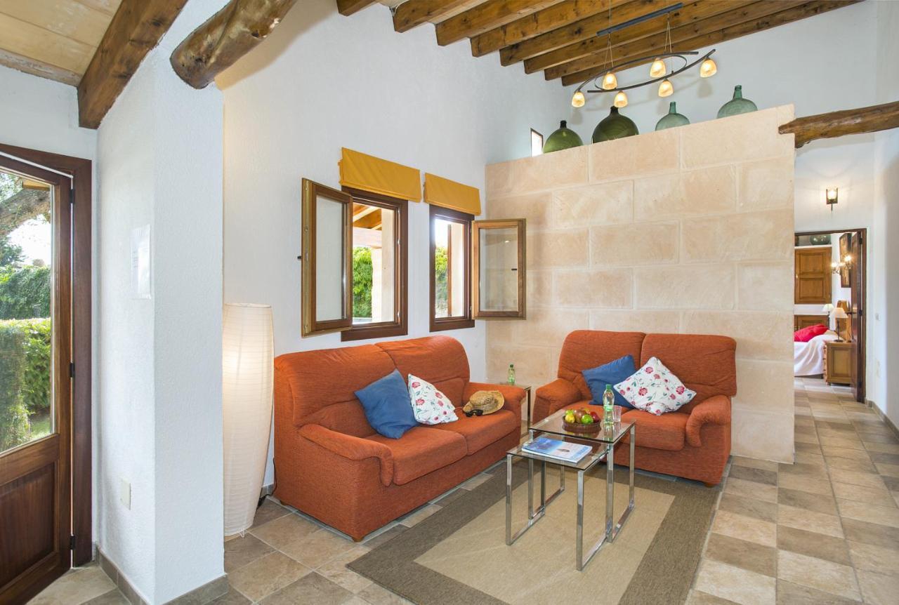 Owl Tarongers - For Couples Villa