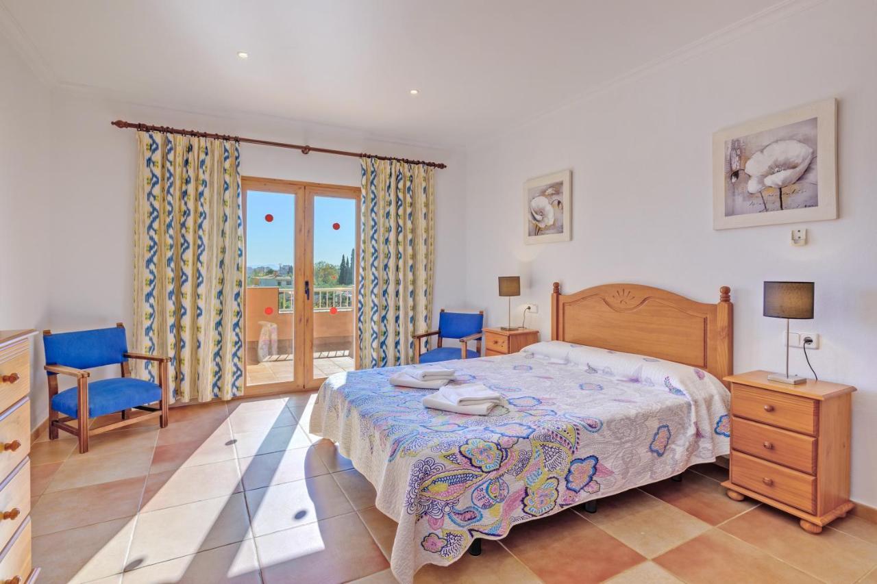 Holiday home Luis Vives