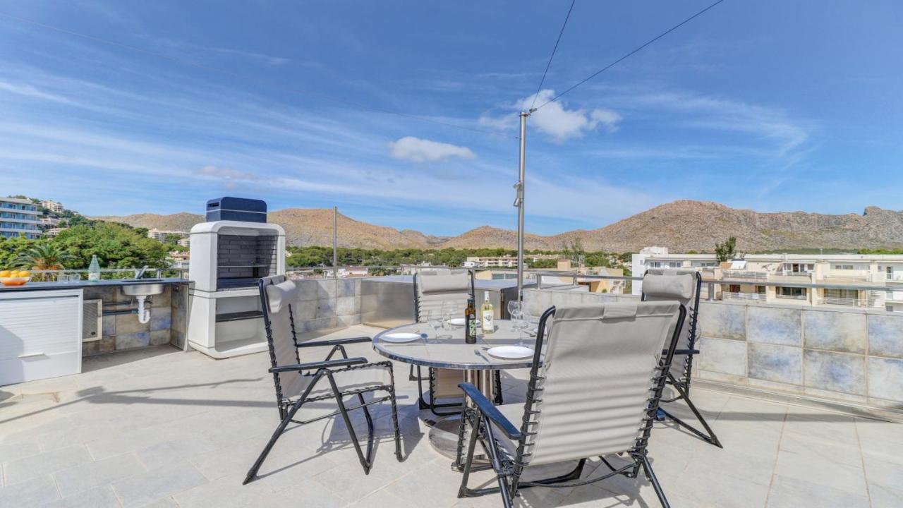 Apartment Seaside Oasis: Beachfront 2br With Jacuzzi Terrace *