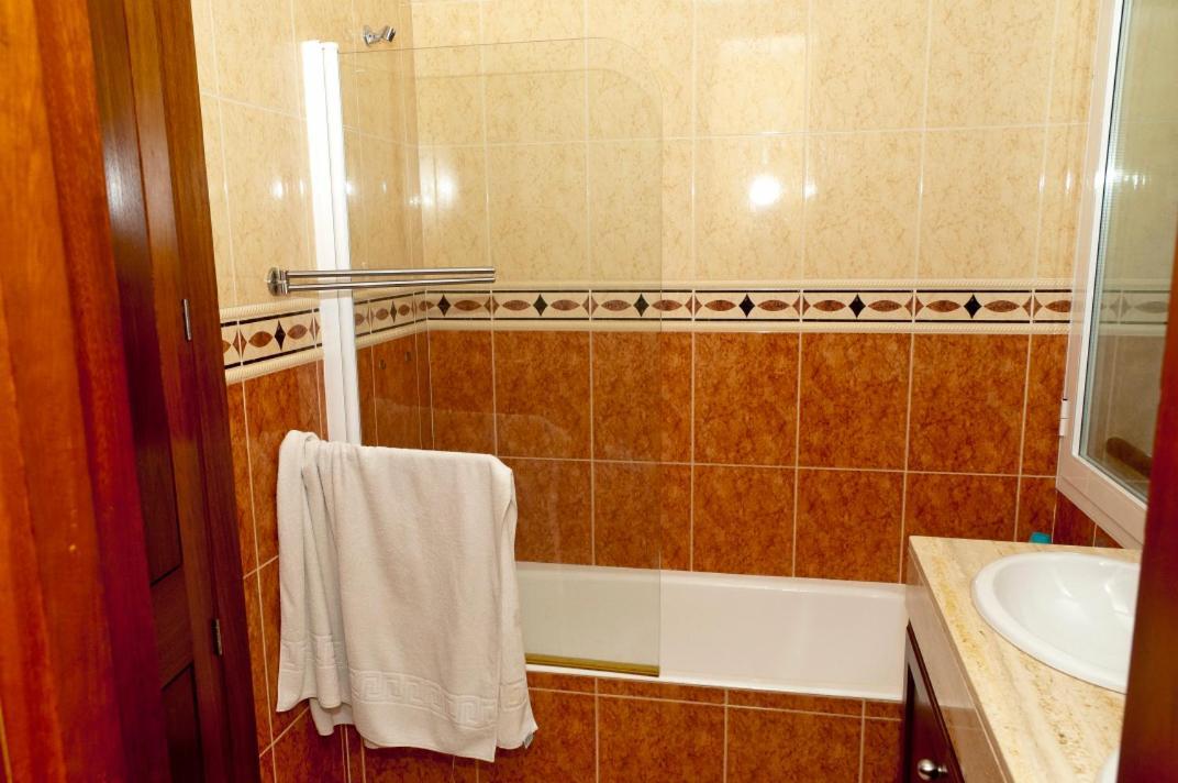 Apto. Cerca Playa- Wifi&a.c. Apartment *