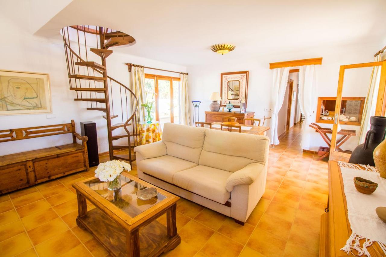 Cozy Chalet With Wifi And A / C Сasa de vacaciones