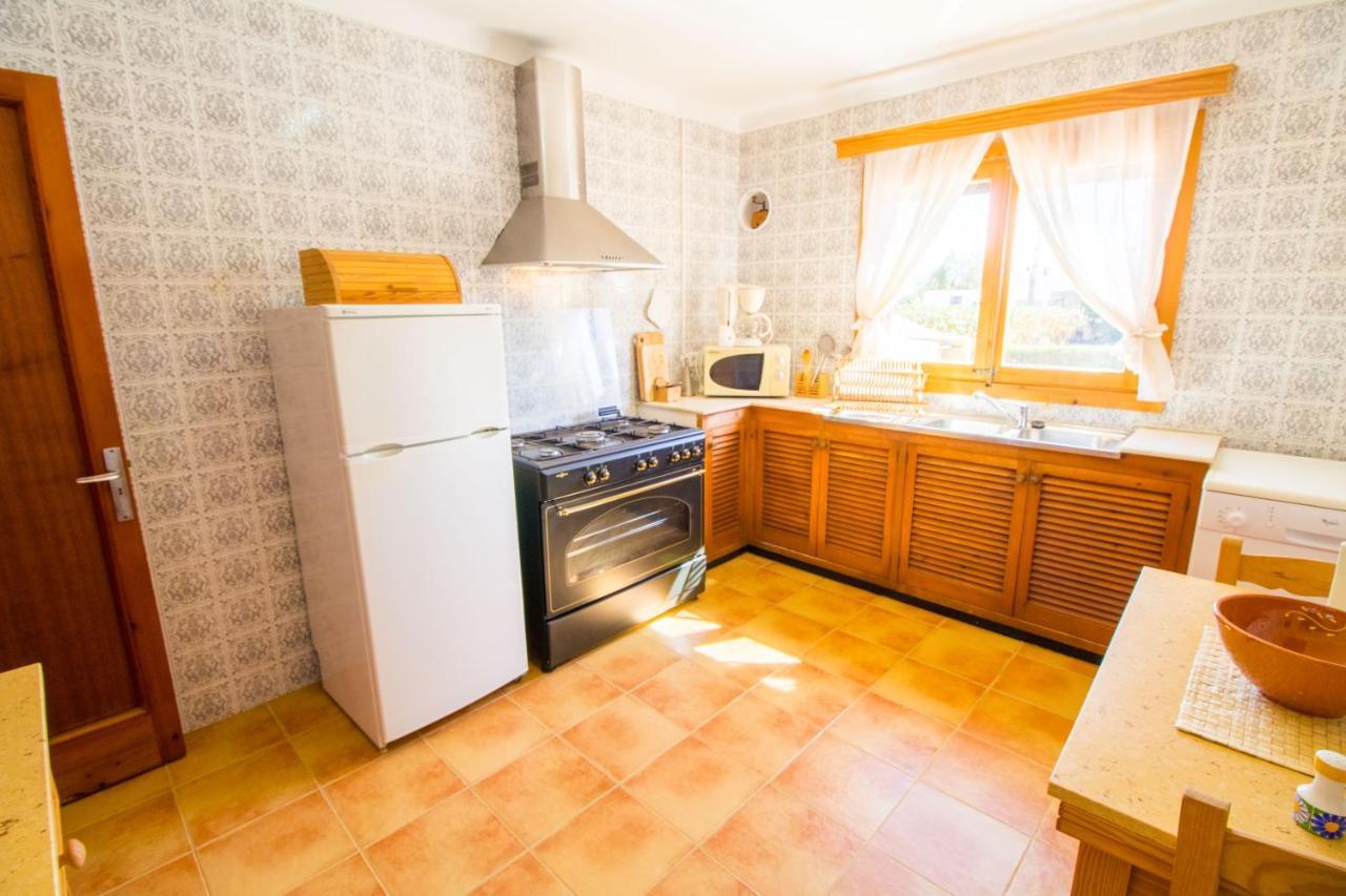 Cozy Chalet With Wifi And A / C Сasa de vacaciones