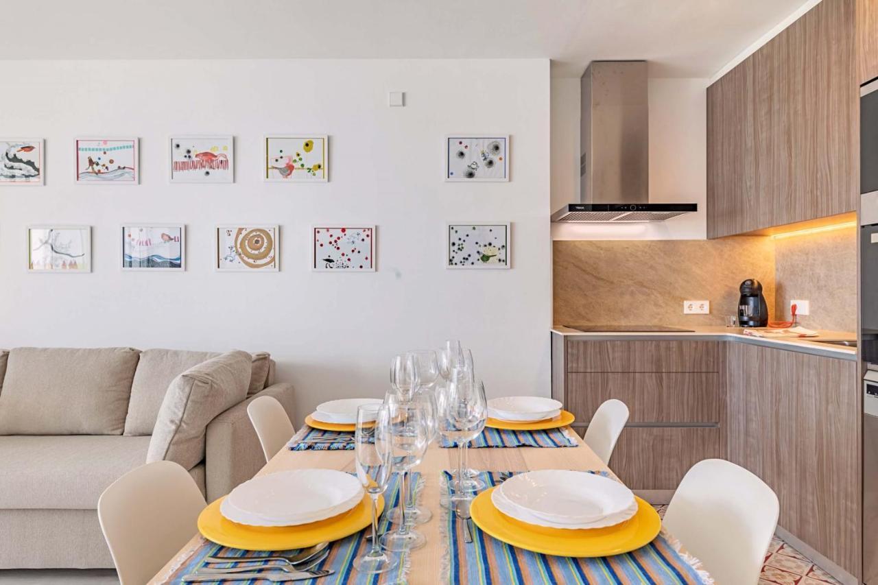 Beachfront Sivella Mar By Sealand Apartment *