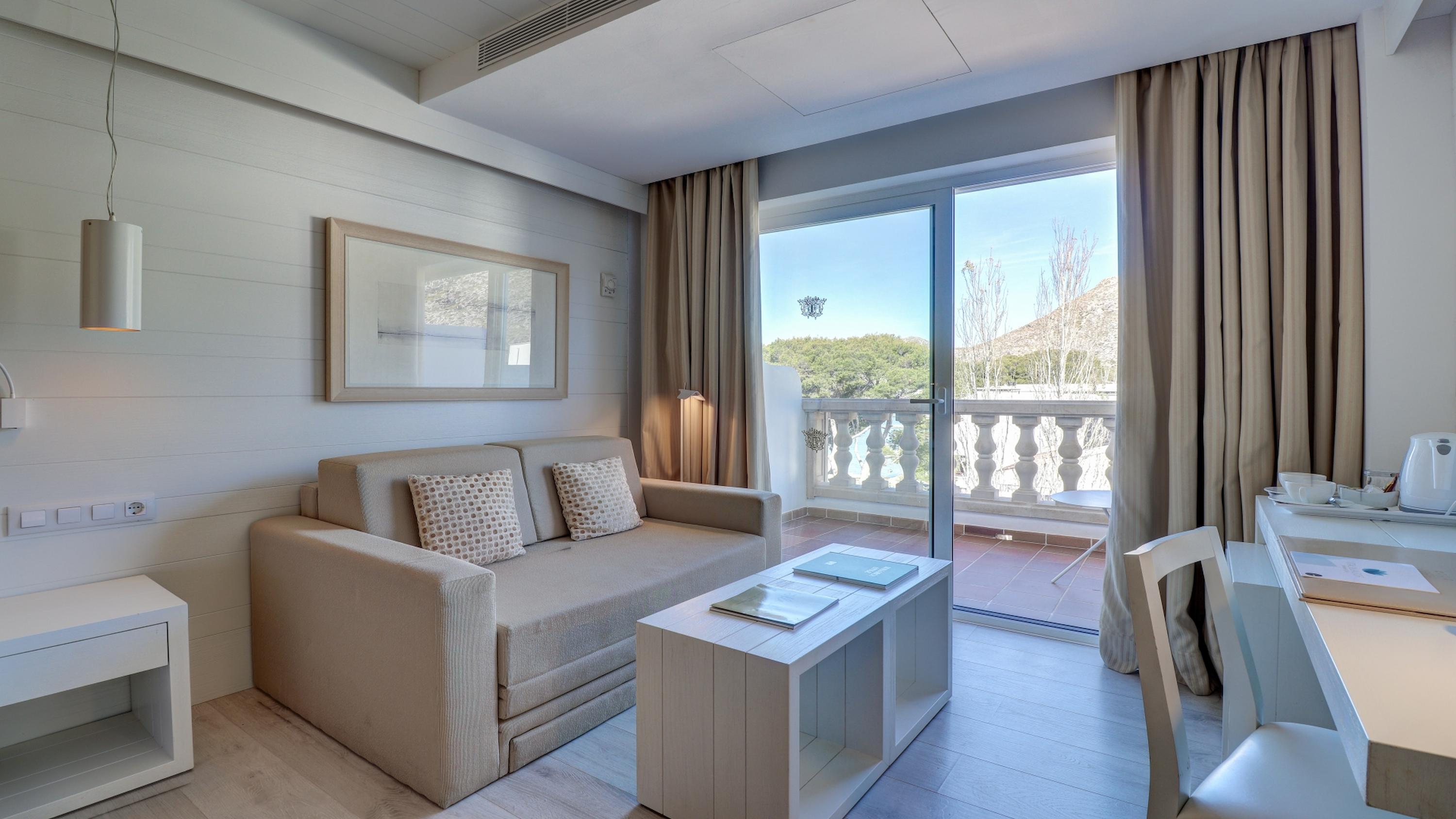 Illa D'or & Club Apts 4* Sup Hotel 4*