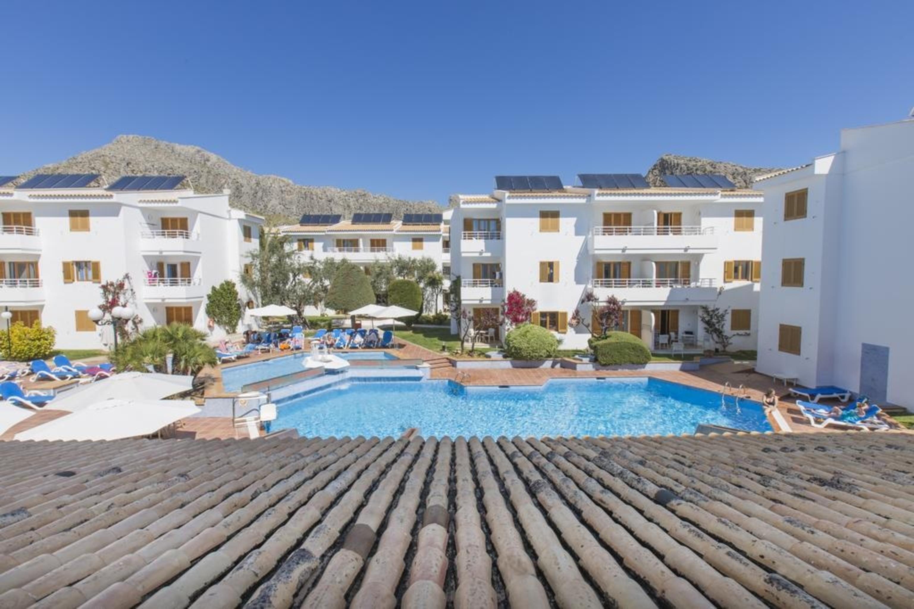 Aparthotel Flora 3*
