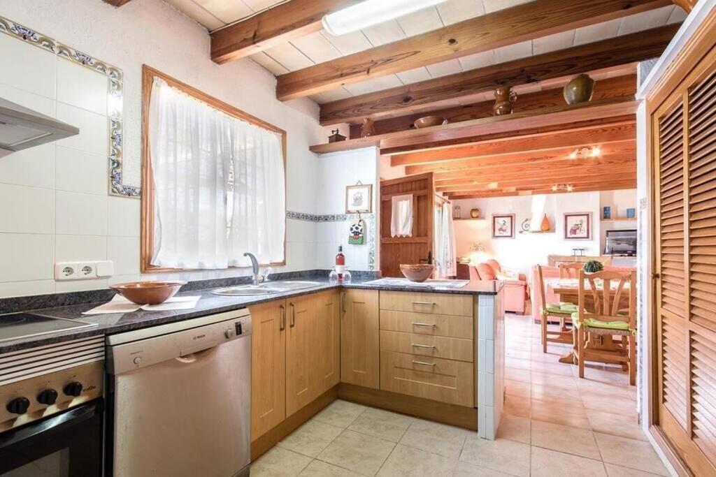 Cozy House Near Port De Pollensa By Renthousing Holiday home Port de Pollenca