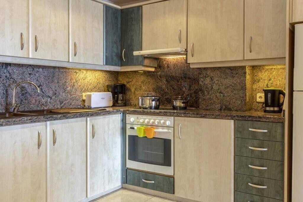 Fabulous With Views In By Renthousing * Port de Pollenca