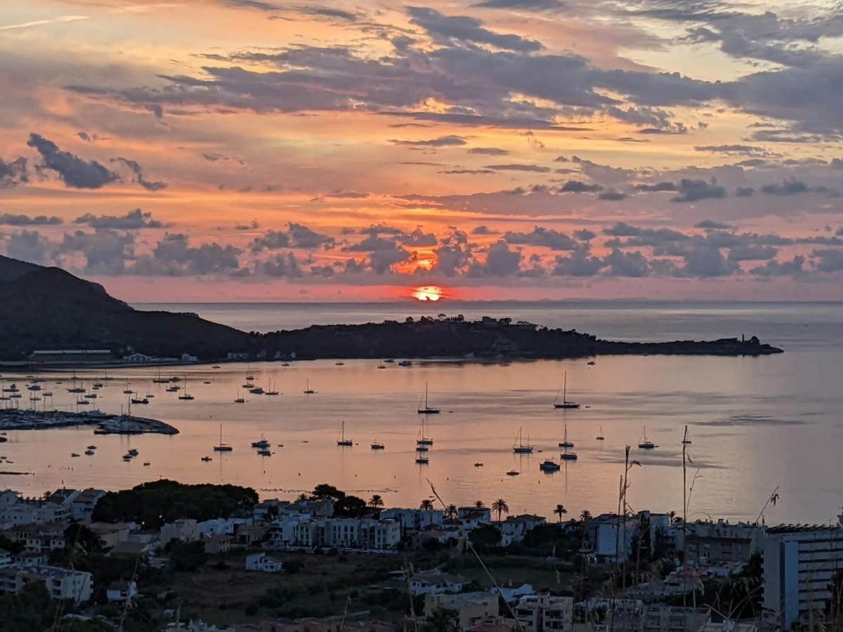 Private For Family Groups, Private Mountain Ideal For Runners, Trailers, Hikers, It Is Approximately 3 Minute Walk From The Villa Port de Pollença