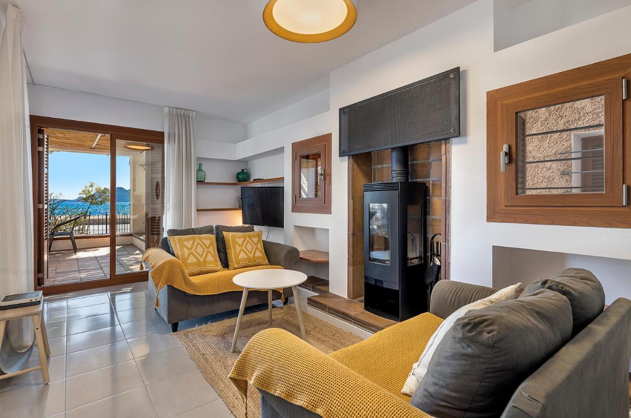 La Gola Apartment, First-line Beachfront, Newly Refurbished Apartament