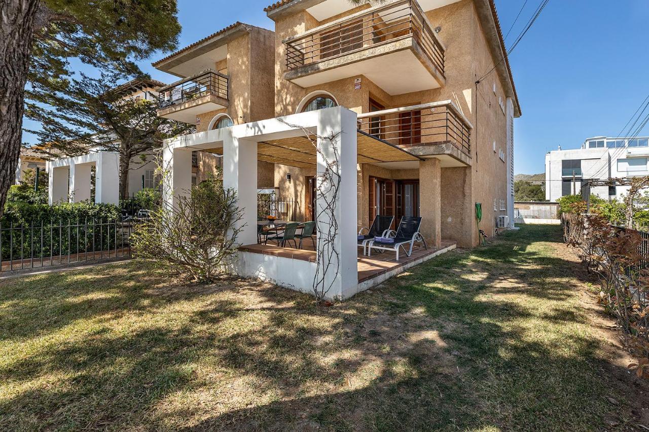 Apartament La Gola Apartment, First-line Beachfront, Newly Refurbished *