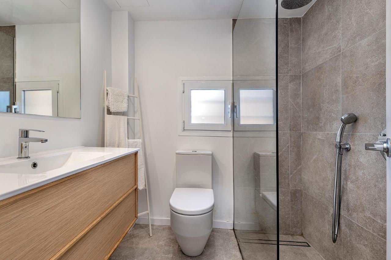 La Gola Apartment, First-line Beachfront, Newly Refurbished Port de Pollença
