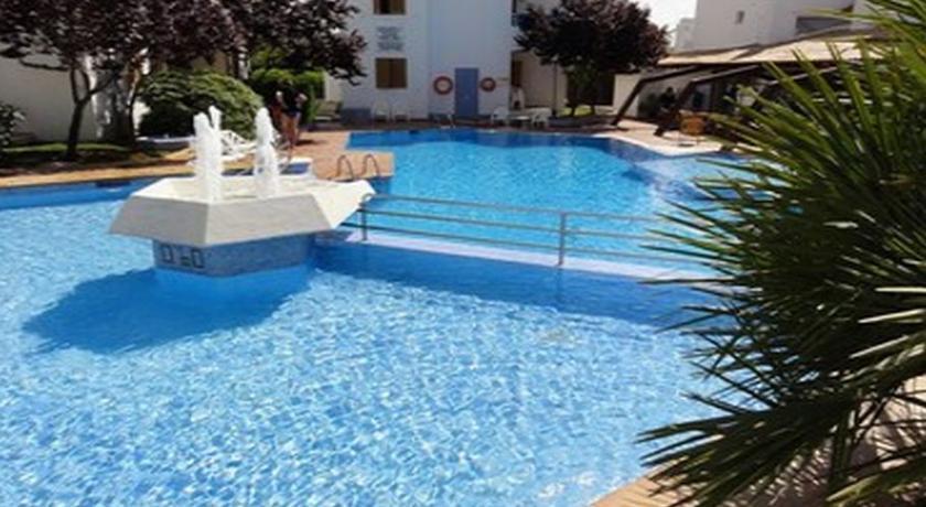 Aparthotel Flora 3*