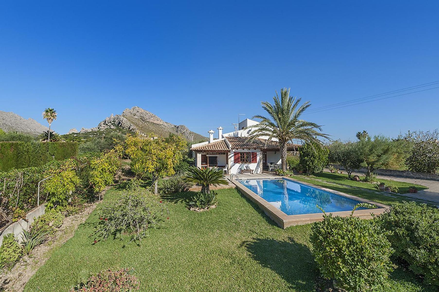 Villa Deya *