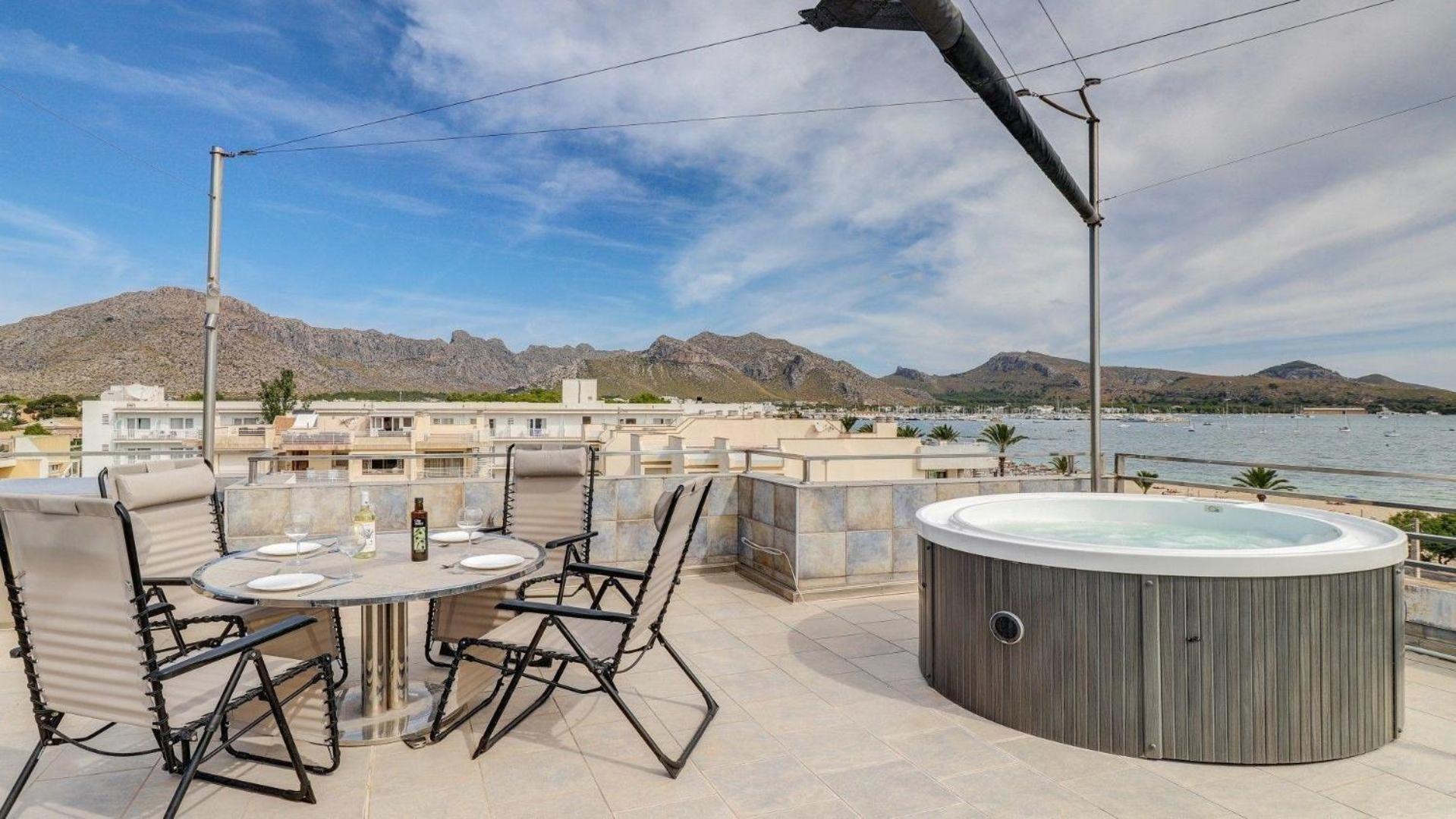In Pollenca Mit Schoener Terrasse