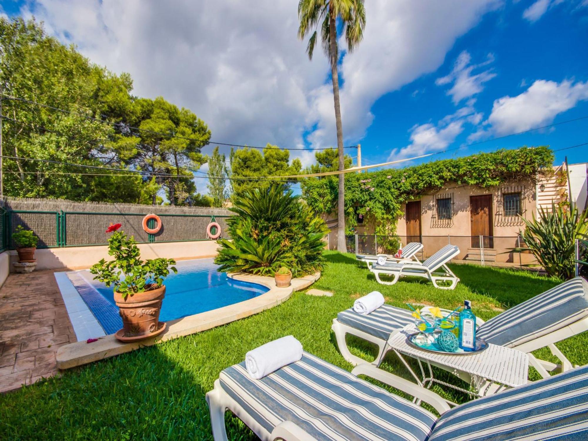 Stunning With Private Pool