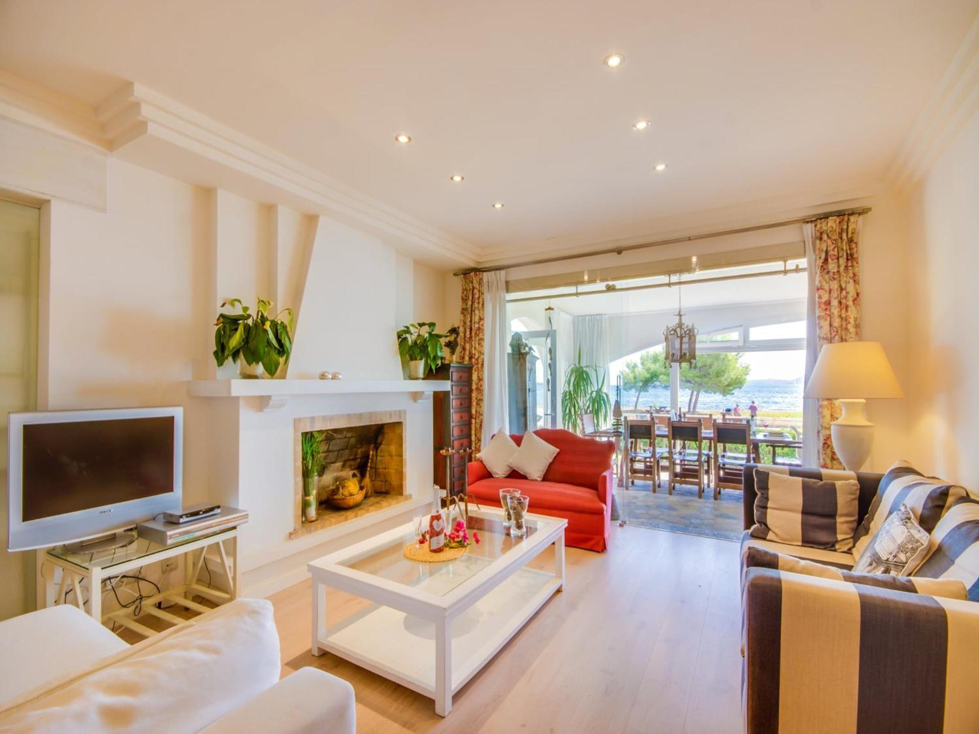 Stunning With Private Pool Holiday home *