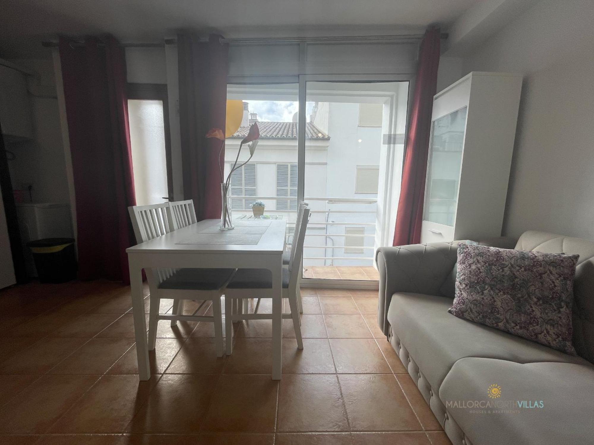 Apartment Aurora 3 *