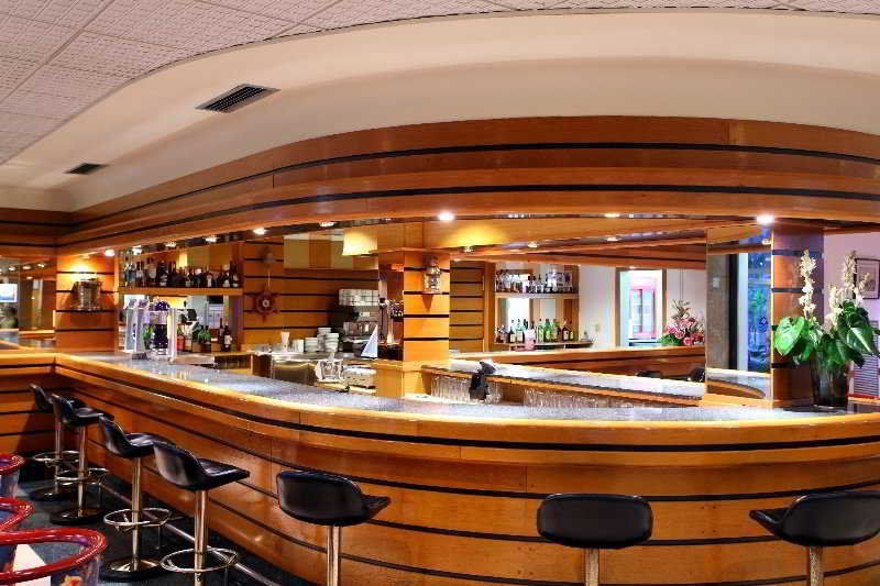 Puerto Azul Hotel 4*
