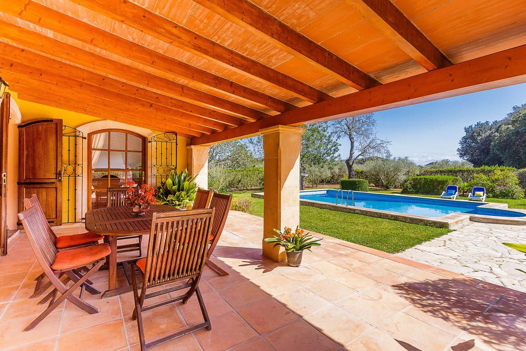 Seguinot Villa