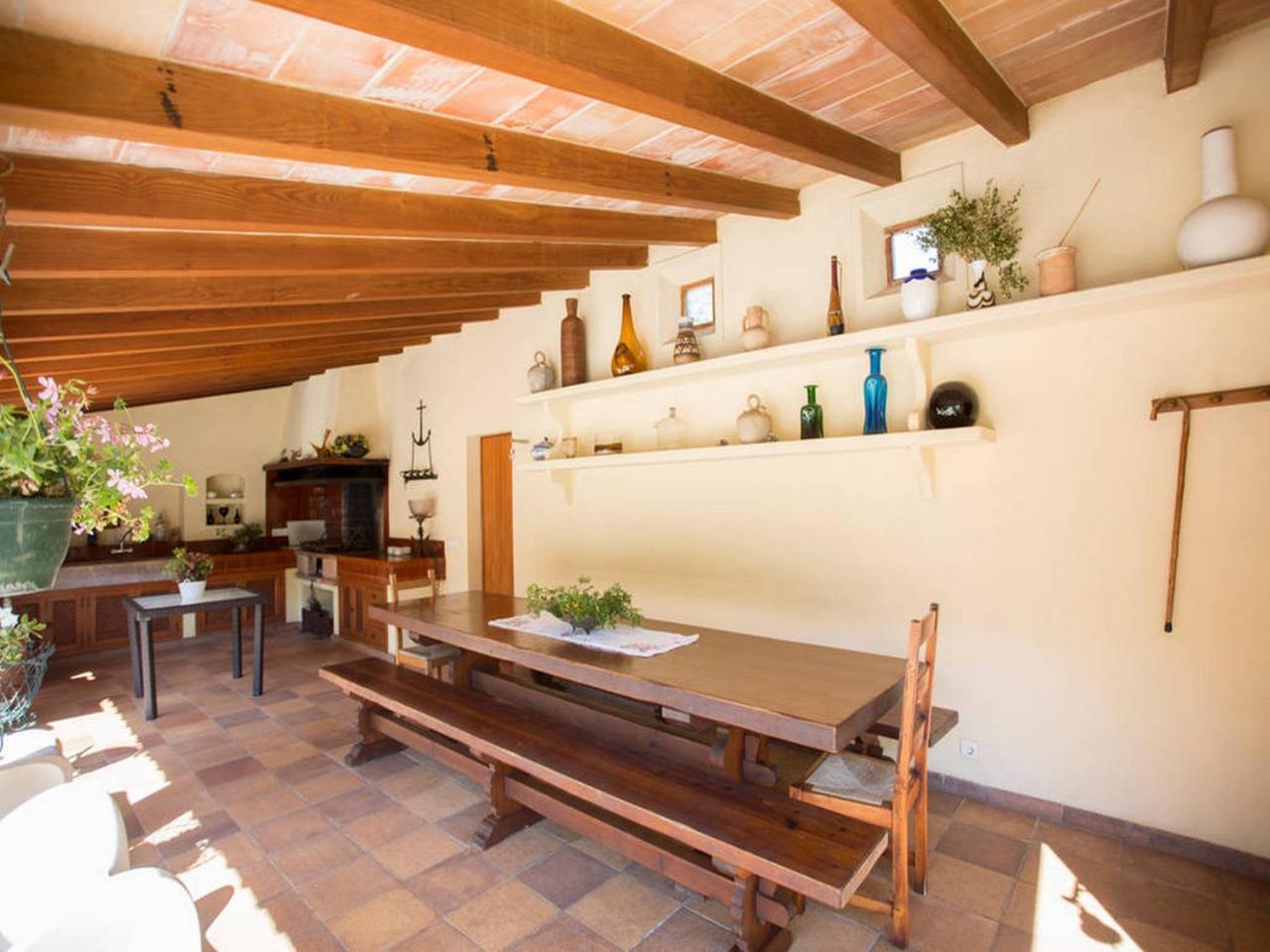 Private For Family Groups, Private Mountain Ideal For Runners, Trailers, Hikers, It Is Approximately 3 Minute Walk From The *