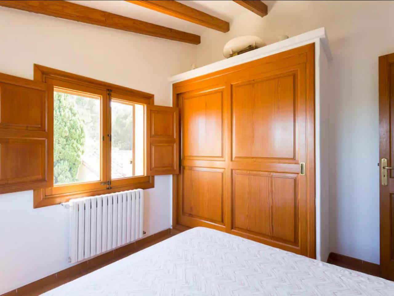 Villa Private For Family Groups, Private Mountain Ideal For Runners, Trailers, Hikers, It Is Approximately 3 Minute Walk From The Port de Pollença
