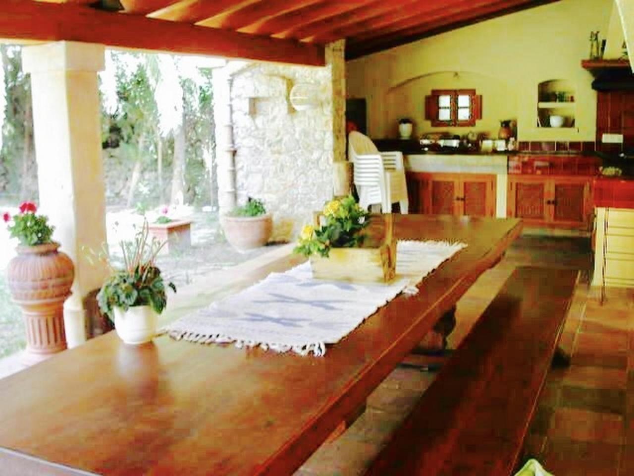 Private For Family Groups, Private Mountain Ideal For Runners, Trailers, Hikers, It Is Approximately 3 Minute Walk From The Villa