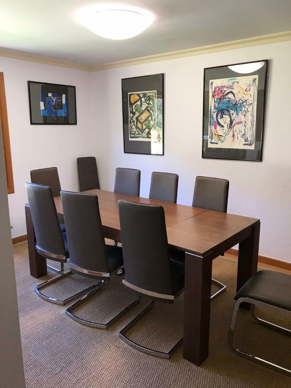 Private For Family Groups, Private Mountain Ideal For Runners, Trailers, Hikers, It Is Approximately 3 Minute Walk From The *
