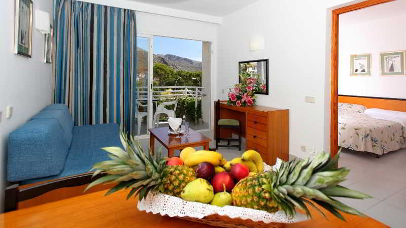 Puerto Azul Hotel 4*