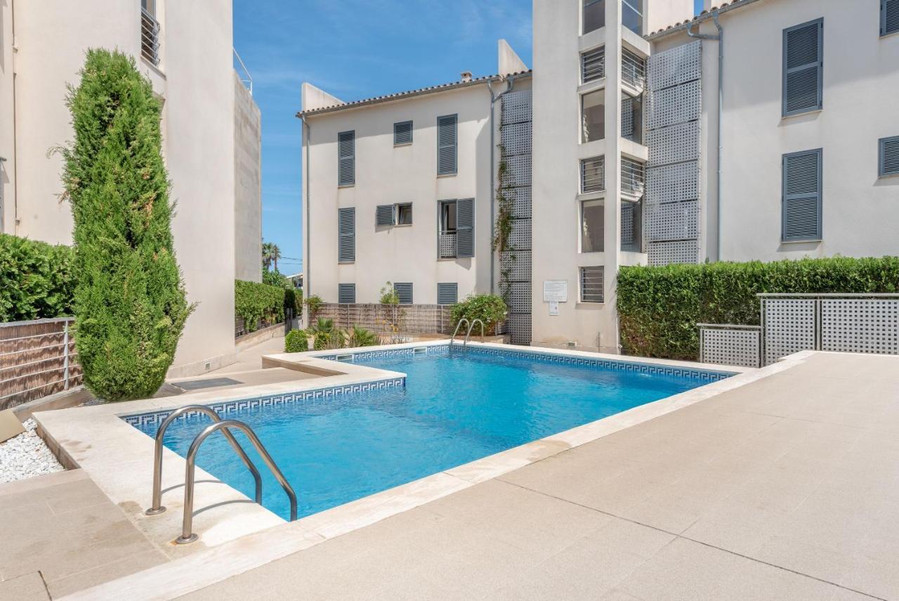 Apartment Residencial Llenaire *
